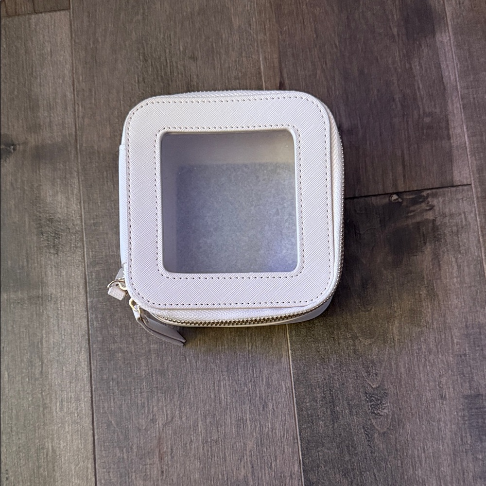 White/beige Square Zip Pouch with Clear Window